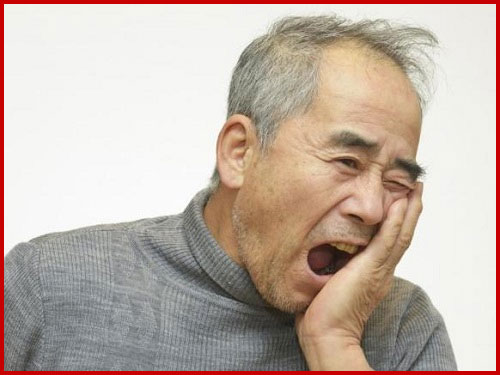Nguyên nhân người cao tuổi dễ bị đau răng