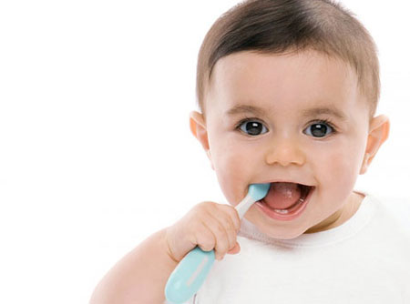 Chăm sóc sức khỏe răng miệng cho trẻ