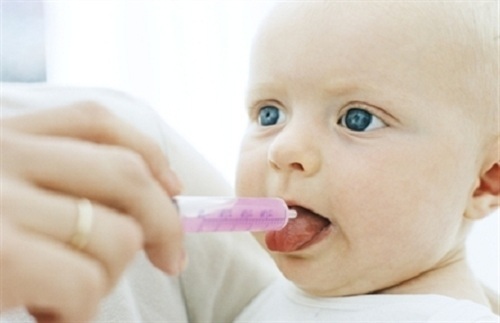 Điều trị nhiệt miệng ở trẻ sơ sinh