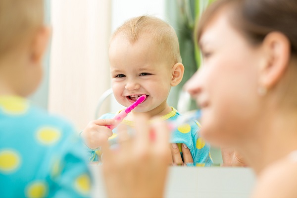 Hướng dẫn chăm sóc răng miệng cho trẻ từ 1-3 tuổi